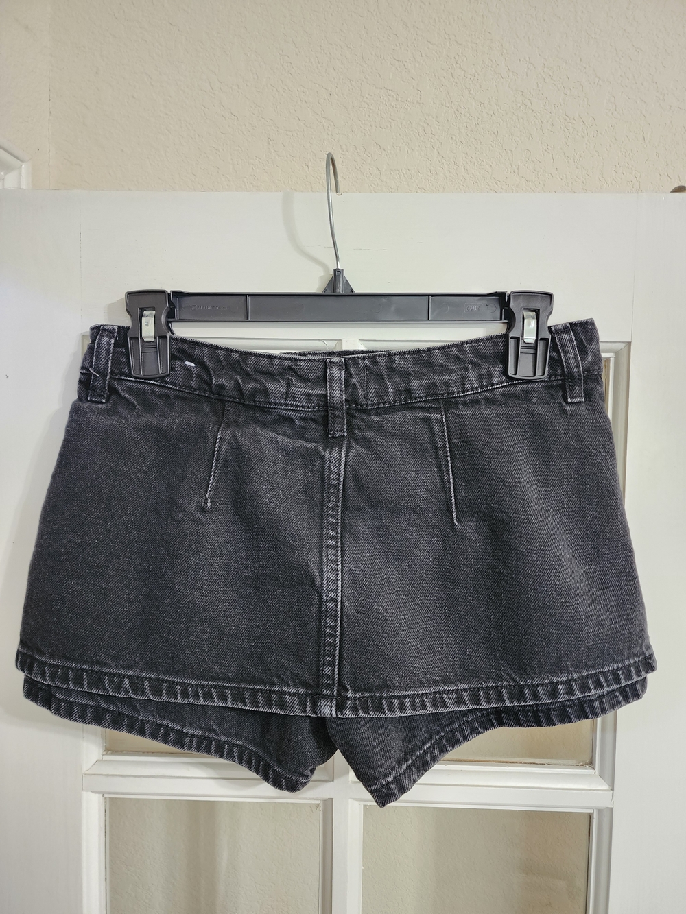 We The Free Black Washed Denim Micro Skort Mini Skirt Shorts Size 25 - Picture 4 of 11